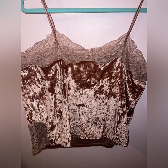 *bundle deal* 2/$15. 3/$20. Lauren Conrad velvet and lace tank top - Picture 2 of 5